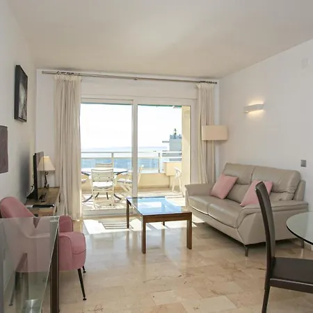 Front Sea View On Marbella's Promenade * 马尔韦利亚
